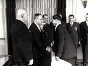Gh. Gheorghiu-Dej, P. Groza, I. Chişinevschi, Gh. Apostol, Al. Moghioroş, Chivu Stoica, M. Constantinescu, ş.a., la solemnitatea înmânării unor distincţii acordate cu prilejul celei de-a V-a aniversări a Republicii Populare Române (Palatul M.A.N.).(30.12.1952).