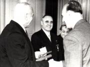 Gh. Gheorghiu-Dej, P. Groza, I. Chişinevschi, ş.a., la solemnitatea înmânării unor distincţii acordate cu prilejul celei de-a V-a aniversări a Republicii Populare Române (Palatul M.A.N.).(30.12.1952).