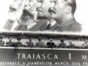 Gheorghe Gheorghiu –Dej, P. Groza, Al. Moghioroş, Gh. Apostol, E. Bodnăraş, M.B. Mitin, Chivu Stoica, I. Chişinevschi, C.I. Parhon la tribuna oficială din Piaţa Aviatorilor în timpul demonstraţiei oamenilor muncii, în cinstea zilei de 1 Mai.  (01.05.1953).