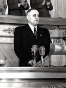Gheorghe Gheorghiu –Dej rostindu-şi cuvântarea la Congresul fruntaşilor din Gospodăriile Agricole Colective (sala din Bd. Magheru).    (21-23.05.1953).