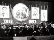 Gheorghe Gheorghiu –Dej, Chivu Stoica, Gh. Apostol, Al. Bârlădeanu, I. Chisinevselu, L.G. Melnicov, D. Colin şi alte persoane în prezidiul adunării solemne din Capitală, cu prilejul celei de-a 36-a aniversări a Marii Revoluţii Socialiste din Octombrie (Opera de Stat).(6.11.1953).