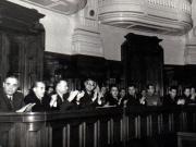 Gheorghe Gheorghiu –Dej, Iosif Chişinevschi, Chivu Stoica, Miron Constantinescu, Emil Bodnăraş, Petre Borilă, Dumitru Petrescu, Alex. Drăghici, Simion Bughici, Constanţa Crăciun, C. Pârvulescu, Marin Gaston  şi alte persoane pe banca ministerială la cea de-a doua sesiune a M.A.N. a R.P.R., în cadrul căreia a fost dezbătut şi aprobat proiectul de Cod al familiei.  (28-30.12.1953).