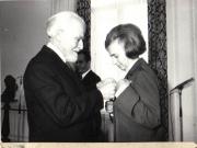 Aspect de la solemnitatea decorării Elenei Ceauşescu, membru al Comitetului Politic Executiv al C.C. al P.C.R., pentru activitate îndelungată în mişcarea muncitorească revoluţionară, cu prilejul aniversării zilei de naştere. (6.I.1979)