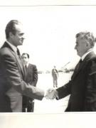 La invitaţia regelui Juan Carlos I şi a reginei Sofia, Nicolae Ceauşescu, împreună cu Elena Ceauşescu, a făcut, în perioada 21-25.V.1979, o vizită de stat în Regatul Spaniei. Aspect de la sosirea la Madrid. (21-25.V.1979).