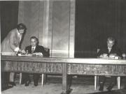 La invitaţia preşedintelui Nicolae Ceauşescu şi a Elenei Ceauşescu, preşedintele Republicii Cipru, Spyros Kyprianou, împreună cu doamna Mimi Kyprianou, a efectuat, între 23-26.VI.1979, o vizită de stat în România. Semnarea Declaraţiei solemne comune româno-cipriote. (23-26.VI.1979).