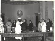 Vizita oficială în România a preşedintelui Republicii Populare Revoluţionare Guineea, Ahmed Sekou Toure, împreună cu soţia Andree Toure. Aspect de la semnarea documentelor oficiale româno-guineeze. (26-28.VII.1979).
