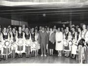 Preşedintele Nicolae Ceauşescu şi Elena Ceauşescu au primit, în staţiunea Neptun, pe membrii ansamblului folcloric „Mihai Eminescu” al comunităţii româneşti din Regina, provincia Saskatchewan di Canada, care întreprinde un turneu artistic şi de documentare în ţara noastră, la                                                                                                                                                                                                                                                                                                                                                                                                                                                                                                                                                                                                                                                                 invitaţia Asociaţiei „România”. (7.VIII.1979).