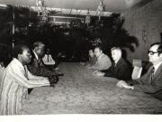 Nicolae Ceauşescu, secretar general al P.C.R, preşedintele R.S.R. a primit pe Joshua Nkomo, preşedintele Uniunii Poporului African Zimbabwe – ZAPU – şi copreşedinte al Frontului Patriotic Zimbabwe, care face o vizită în ţara noastră la invitaţia C.C. al P.C.R .La primire au participat: D-tru Popescu, Ştefan Andrei, D-tru Turcuş şi C-tin Vasiliu. 
(12.VIII.1979).
