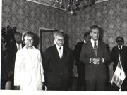 La invitaţia secretarului general al partidului Baas Arab Socialist, preşedintele Republicii Arabe Siriene, Hafez Al-Assad şi a soţiei sale, Anisse Al-Assad, preşedintele Nicolae Ceauşescu şi Elena Ceauşescu au întreprins, o vizită în această ţară. După ceremonia semnării Comunicatului comun. (13-17.VIII.1979).