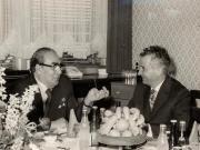 Întâlnirea dintre preşedintele României, Nicolae Ceauşescu, şi Leonid Ilici Brejnev, secretar general al C.C. al P.C.U.S., care a avut loc la Berlin, unde s-au desfăşurat lucrările Conferinţei partidelor comuniste şi muncitoreşti din Europa. (28-30 iunie 1976)