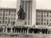 Depuneri de coroane cu prilejul aniversării eliberării României de sub dominaţia fascistă la Monumentul eroilor patriei. (21 august 1976)