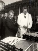 Vizita de lucru a lui Nicolae Ceauşescu în unităţi agricole de producţie şi de cercetare din Băneasa – Giurgiu. La Întreprinderea agroalimentară 30 Decembrie. (30 septembrie 1976)