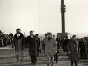 Vizita de lucru a lui Nicolae Ceauşescu în judeţul Alba  La Guruslău, unde secretarul general al partidului a inaugurat monumentul închinat victoriei lui Mihai Viteazul. (21 octombrie 1976)