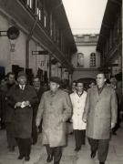 Vizita de lucru în Capitală a lui Nicolae Ceauşescu, a altor conducători de partid şi de stat, la Întreprinderea de construcţii prefabricate din Militari, la magazinele „Adam” şi „Eva”. (17 noiembrie 1976)