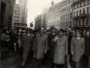 Vizita de lucru în Capitală a lui Nicolae Ceauşescu, a altor conducători de partid şi de stat, la Întreprinderea de construcţii prefabricate din Militari, la magazinele „Adam” şi „Eva”. (17 noiembrie 1976)