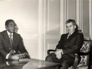 Primirea la preşedintele Nicolae Ceauşescu a lui Robert Mugabe, secretar general al Uniunii Naţionale Africane Zimbabwe (ZANU). (21 decembrie 1976)