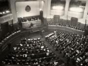 Lucrările celei de-a IV-a sesiuni a celei de-a VII-a legislaturi a Marii Adunări Naţionale. (29 decembrie 1976)