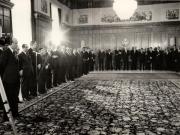 Preşedintele Republicii Socialiste România, Nicolae Ceauşescu, a primit pe şefii misiunilor diplomatice, pe reprezentanţi ai unor organizaţii internaţionale acreditaţi în ţara noastră, care au prezentat felicitări cu ocazia Anului Nou. (30 decembrie 1976)