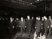 Vizita oficială de prietenie în R. P. Polonă a delegaţiei de partid şi de stat, condusă de preşedintele Nicolae Ceauşescu, la invitaţia lui Edward Gierrek. La Combinatul siderurgic Huta-Katowice. (17-19 mai 1977)