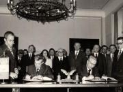 Vizita oficială de prietenie în R. P. Polonă a delegaţiei de partid şi de stat, condusă de preşedintele Nicolae Ceauşescu, la invitaţia lui Edward Gierrek. Semnarea documentelor oficiale. (17-19 mai 1977)