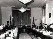 Aspect din timpul convorbirilor oficiale între preşedintele Consiliului de Stat al R.S.R. şi preşedintele Republicii Turcia, generalul Cevdet Sunay, ce au avut loc la palatul prezidenţial „Cankaga” din Ankara.1969.(25 martie 1969).