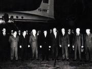 Delegaţia română condusă de Nicolae Ceauşescu, la întoarcerea din Moscova, în urma vizitei de prietenie făcută în U.R.S.S. (aeroportul Băneasa). (16 mai 1969).