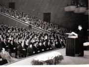 Nicolae Ceauşescu expunând raportul la sesiunea jubiliară a Marii Adunări Naţionale consacrată sărbătoririi a XXV de ani de la insurecţia naţională antifascistă din august 1944.   (6-12 august 1969).