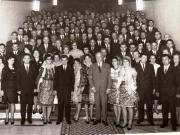 Nicolae Ceauşescu şi Ion Gheorghe Maurer în mijlocul delegaţilor din judeţele Gorj, Harghita şi Hunedoara, participanţi la Congresul al X-lea al P.C.R.  (6-12 august 1969).