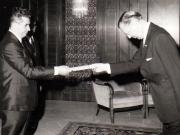 Prezentarea la Nicolae Ceauşescu, preşedintele Consiliului de Stat al R.S.R., a scrisorilor de acreditare a noului ambasador al Danemarcei în România, Busck Nielsen.   (9 septembrie 1969).