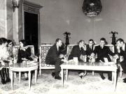 Nicolae Ceauşescu preşedintele Consiliului de Stat al R.S.R, a primit pe membrii echipajului navei spaţiale „Apollo 12”- cosmonauţii Charles Conrad, Richard Gordon şi Alan Bean împreună cu soţiile lor, care fac o vizită în ţara noastră.     (2 martie 1970).