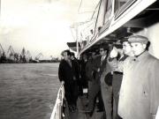 Nicolae Ceauşescu, secretar general al P.C.R, în timpul vizitei de lucru în portul Galaţi.    (22 mai 1970).