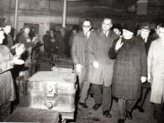 Vizita de lucru a lui Nicolae Ceauşescu, secretar general al P.C.R., preşedintele Consiliului de Stat al R.S.R la Uzinele „Timpuri Noi” Bucureşti.    (21 ianuarie 1971).