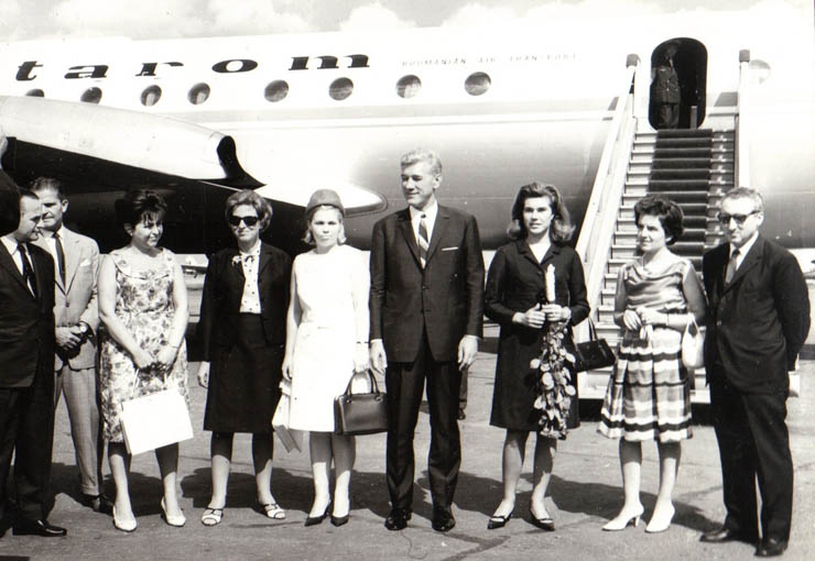 Plecarea lui Corneliu Mănescu în Italia, într-o vizită oficială 