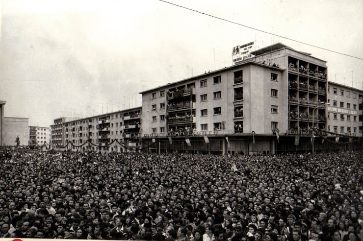 Aspect din timpul vizitei conducătorilor de partid şi de stat în regiunea Bacău (Bacău)