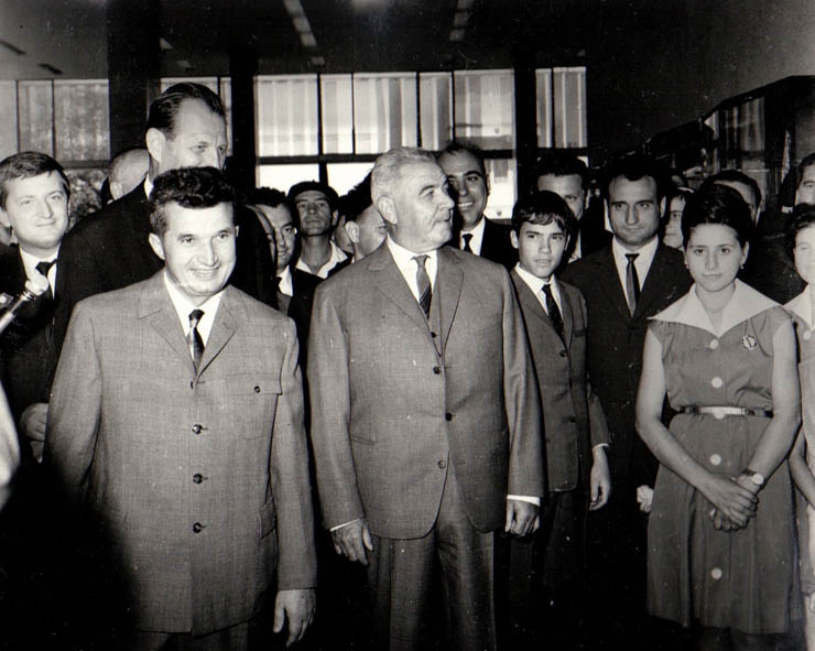 Aspect din timpul vizitei conducătorilor de partid şi de stat în regiunea Bacău (Gh. Gheorghiu-Dej)