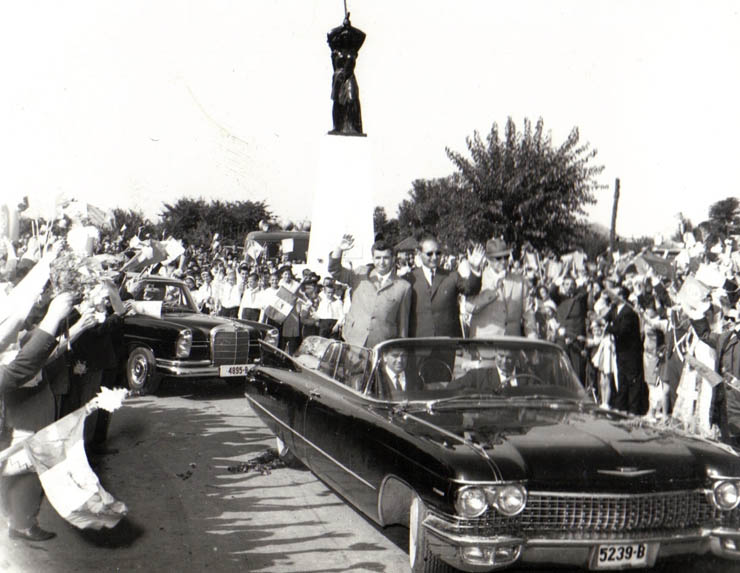 Aspect din timpul vizitei conducătorilor de partid şi de stat în regiunea Galaţi (Tişiţa)