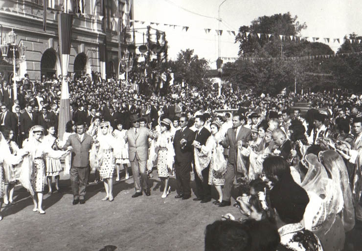 Aspect din timpul vizitei conducătorilor de partid şi de stat în regiunea Galaţi (Focşani)