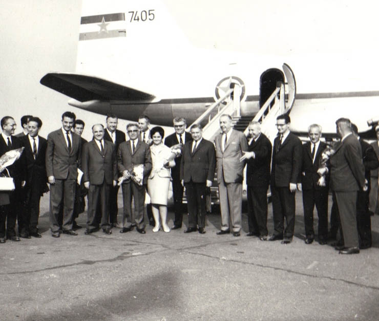 Delegaţia Scupştinei Federale a R.S.F. Iugoslavia la plecarea spre patrie