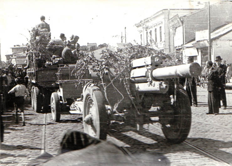 Întâlnirea cu Armata Roşie în Bucureşti (Colentina).