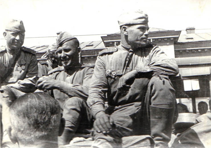 Întâlnirea cu Armata Roşie în Bucureşti (Colentina).