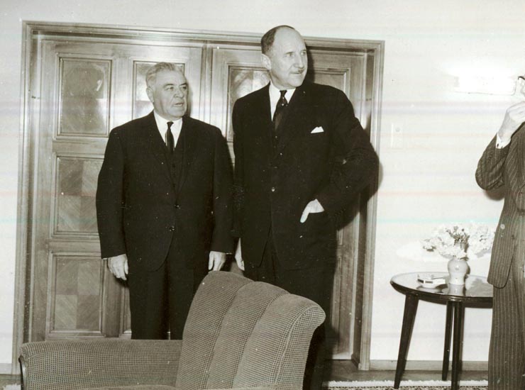 Ion Gheorghe Maurer, preşedintele Consiliului de Miniştri al R.S. România, l-a primit pe Joseph Luns, ministrul afacerilor externe al Olandei. (13 I 1967)