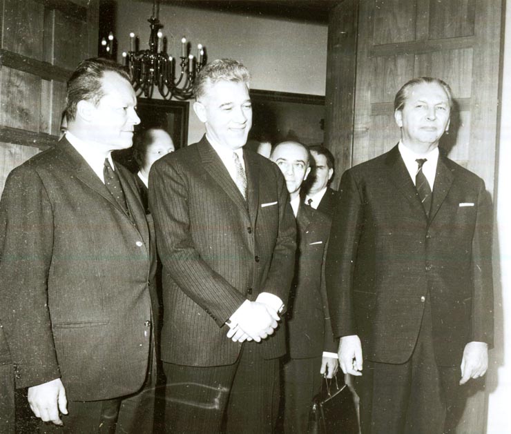 Aspect din timpul vizitei oficiale făcute de Corneliu Mănescu, ministrul afacerilor externe al R.S. România în R.F. Germania. (30 I - 3 II 1967)