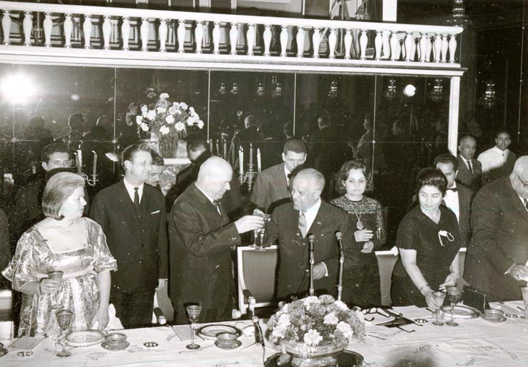 Aspect din timpul vizitei întreprinse în Tunisia de către Chivu Stoica, preşedintele Consiliului de Stat al R.S. România, la invitaţia preşedintelui Habib Burghiba (2 – 7 II 1967)