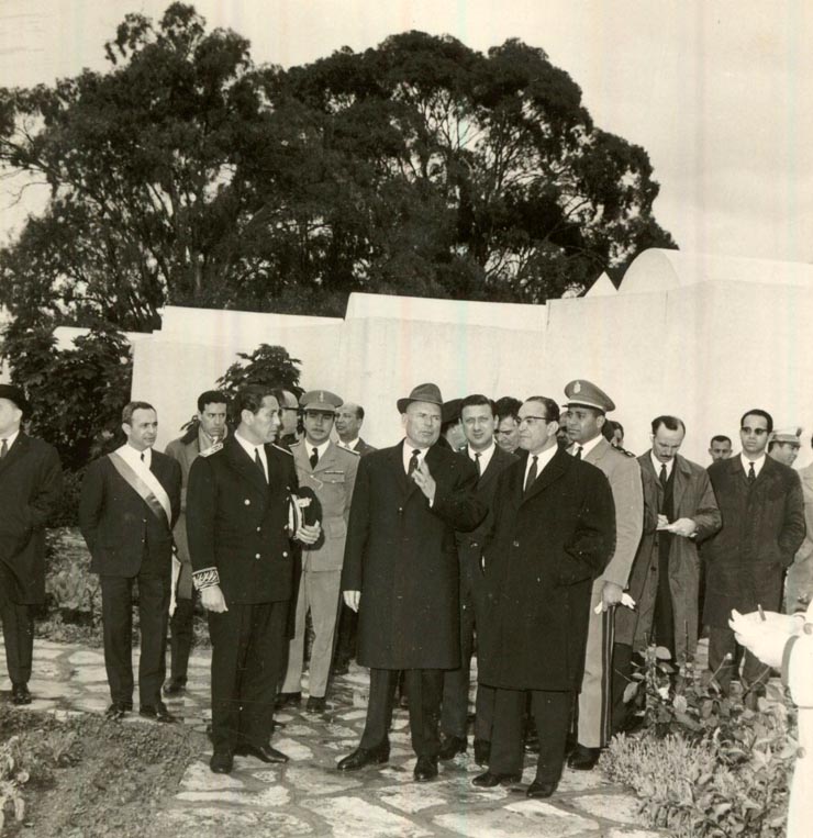 Aspect din timpul vizitei întreprinse în Tunisia de către Chivu Stoica, preşedintele Consiliului de Stat al R.S. România, la invitaţia preşedintelui Habib Burghiba(2 – 7 II 1967)