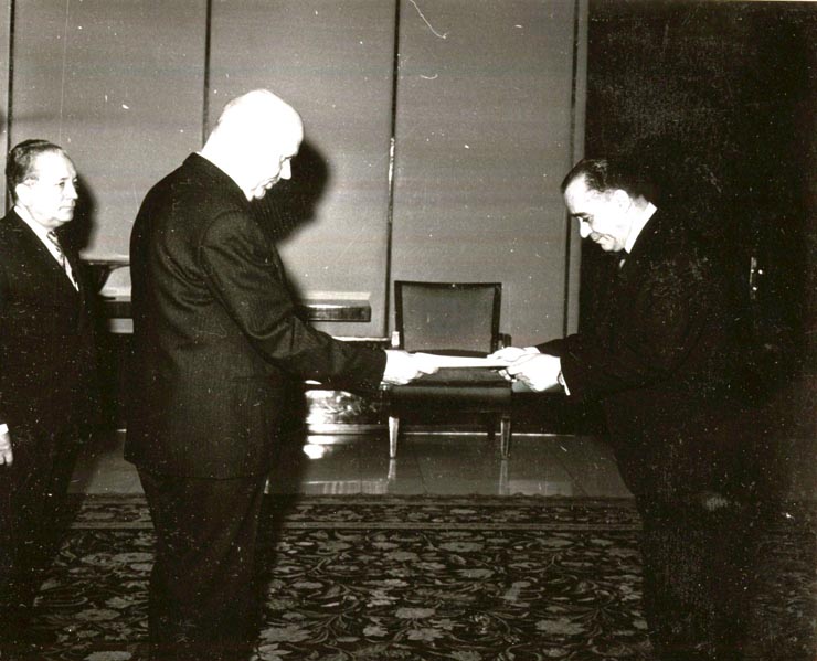 Prezentarea scrisorilor de acreditare de către ambasadorul Irakului în R.S.România, Muhsin Hussein al Habib.(1 III 1967)