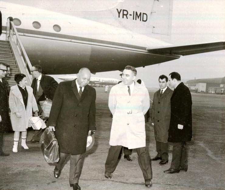Aspect de la sosirea directorului general al Institutului Naţiunilor Unite pentru cercetări în domeniul formării cadrelor G. D’Arboussier. (12 III 1967)