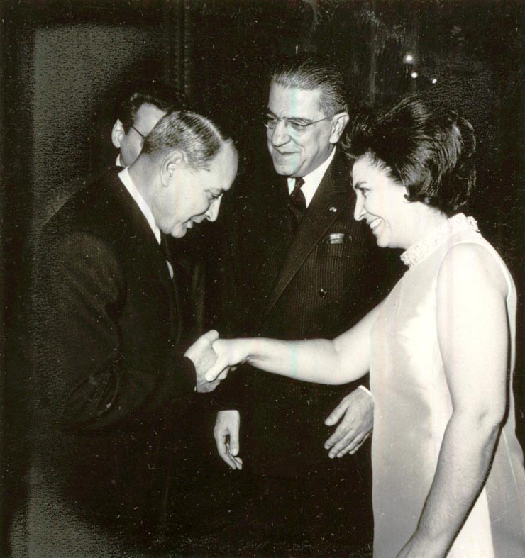 Gheorghe Apostol la recepţia data de ambasadorul Iranului, cu prilejul Anului Nou iranian. (21 III 1967)