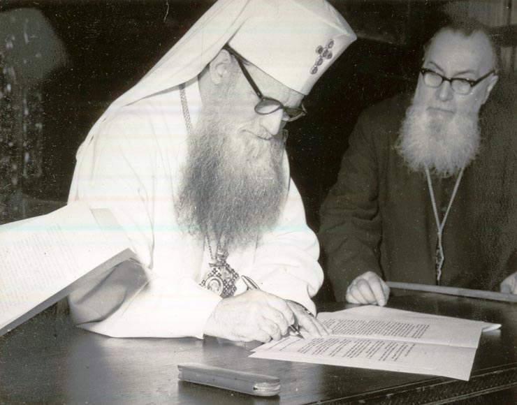 Aspect de la consfătuirea conducătorilor cultelor religioase din România, în legătură cu intensificarea acţiunilor militare ale S.U.A. în Vietnam. (28 IV 1967)