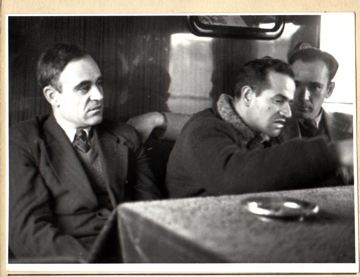 Gheorghe Gheorghiu-Dej şi Alexandru Moghioroş în drum spre Petroşani (vedere din tren) (1944 noiembrie 23).