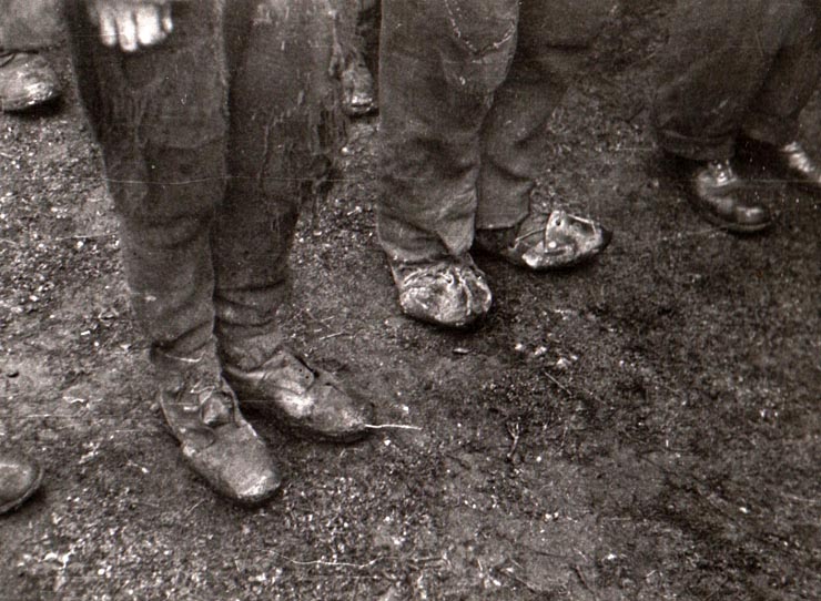 Fotografii făcute cu prilejul vizitei lui Gheorghe Gheorghiu-Dej în Valea Jiului (aspect asupra felului cum suint îmbrăcaţi şi echipaţi muncitorii mineri) (1944 noiembrie 24).